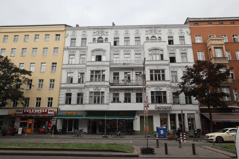 Geräumige 2-Zimmer-Wohnung mit EBK — photo 1